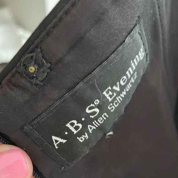 Beautiful black gown size 4 ABS - Picture 6 of 6